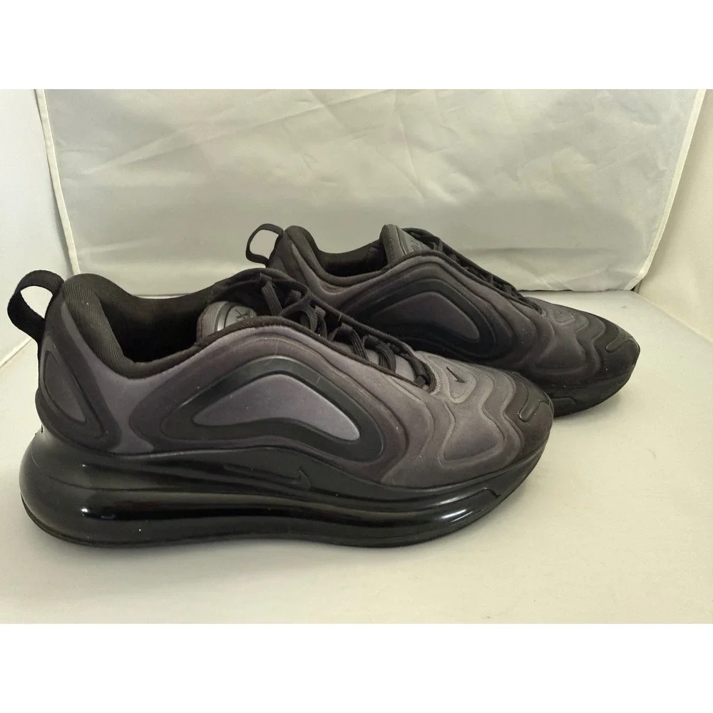 Nike Air Max 720 Triple Black Sneakers Running Shoes Kids Size 7Y AQ3196-001
